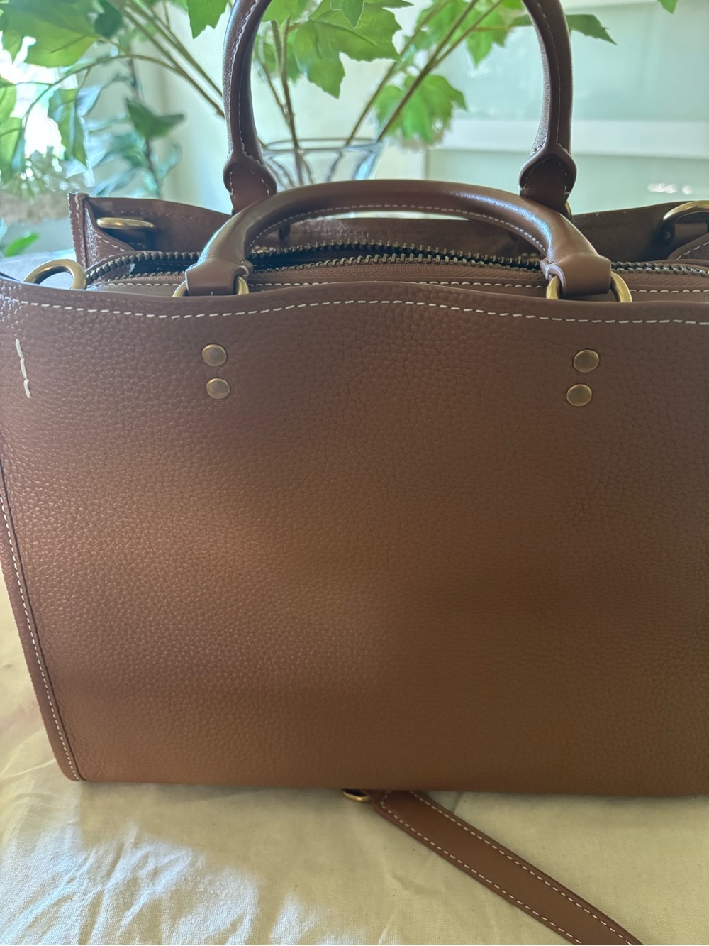 QUINCE Italian Leather Medium Convertible bag - Picture 9 of 13